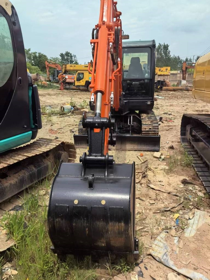 Doosan DX 60 - Pelle sur chenille: photos 1 Doosan DX 60 - Pelle sur chenille: photos 1