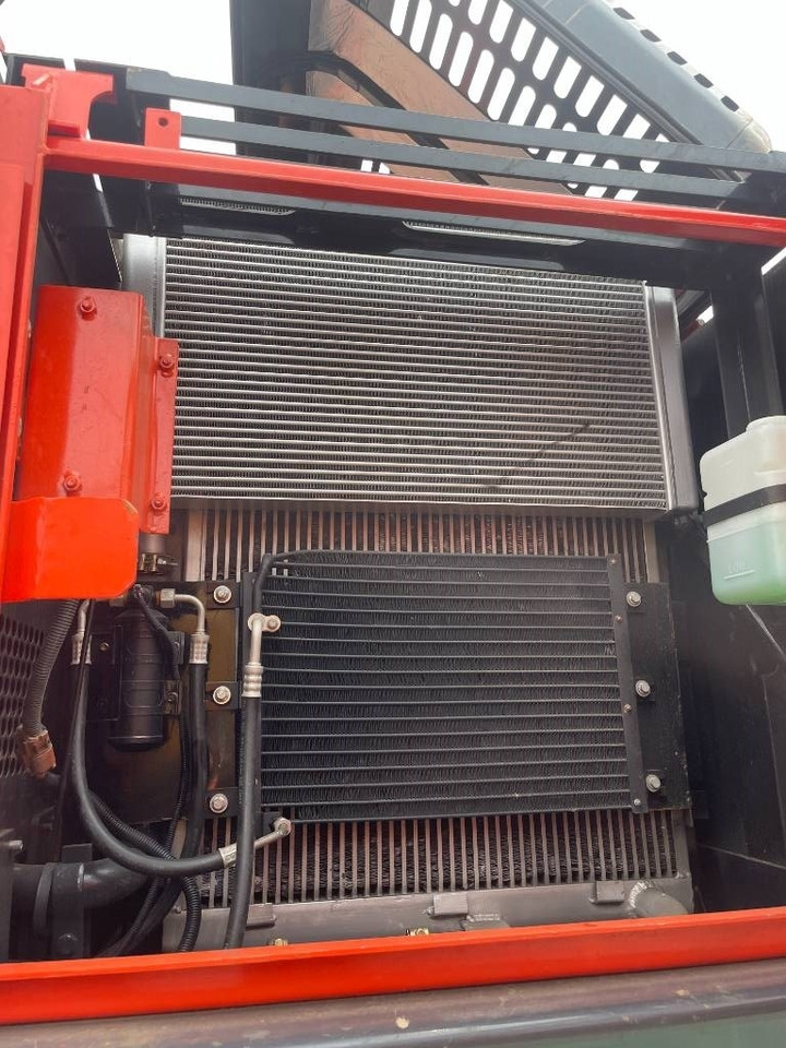 Doosan DX225LCA - Pelle sur chenille: photos 2 Doosan DX225LCA - Pelle sur chenille: photos 2