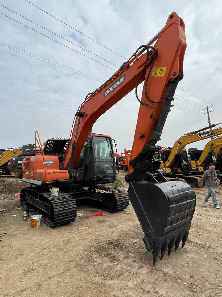 Doosan dx150 - Pelle sur chenille: photos 1 Doosan dx150 - Pelle sur chenille: photos 1