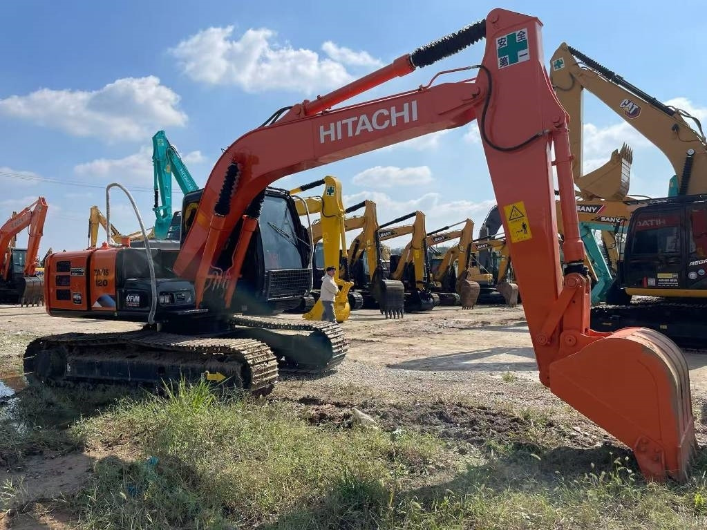 Hitachi ZX 120 - Pelle sur chenille: photos 5 Hitachi ZX 120 - Pelle sur chenille: photos 5