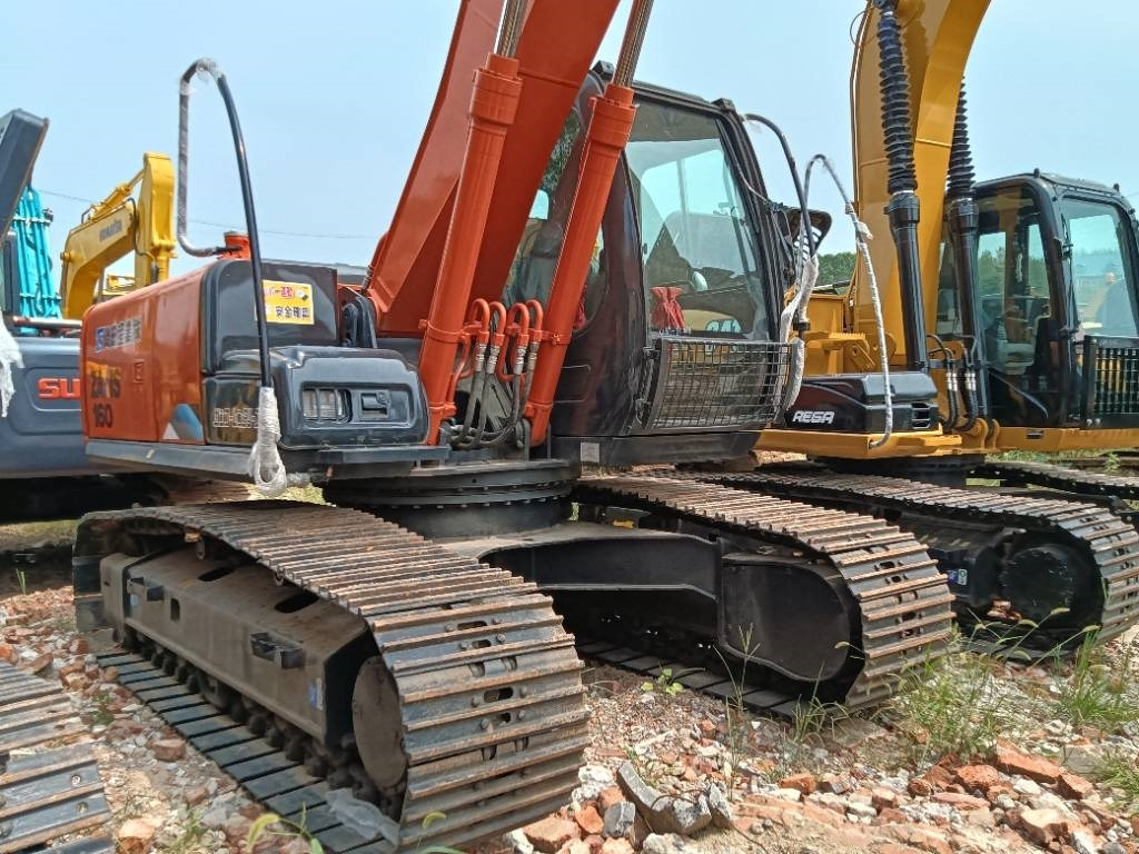 Hitachi ZX 160 - Pelle sur chenille: photos 4 Hitachi ZX 160 - Pelle sur chenille: photos 4