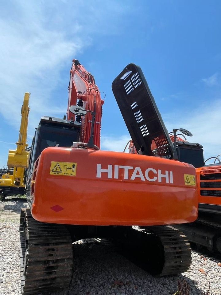 Hitachi ZX 200 - Pelle sur chenille: photos 3 Hitachi ZX 200 - Pelle sur chenille: photos 3