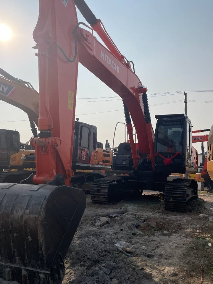 Hitachi ZX 210 - Pelle sur chenille: photos 4 Hitachi ZX 210 - Pelle sur chenille: photos 4