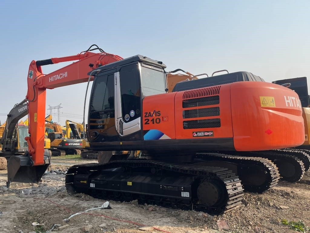 Hitachi ZX 210 - Pelle sur chenille: photos 2 Hitachi ZX 210 - Pelle sur chenille: photos 2