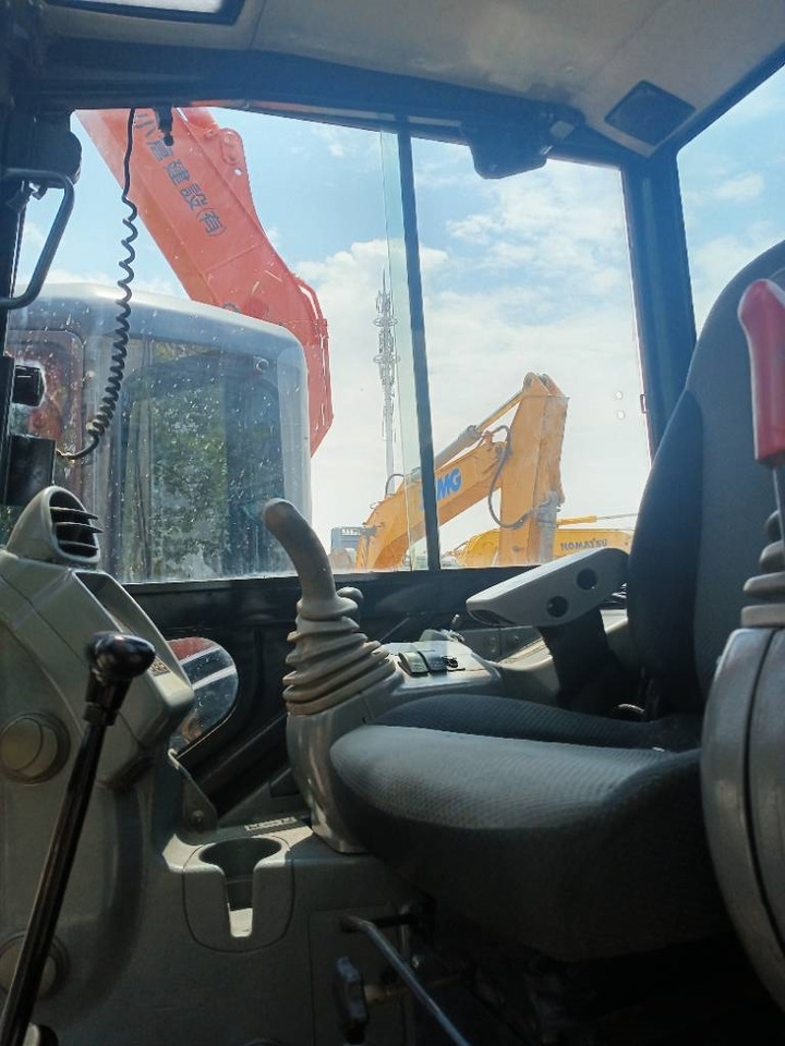 Hitachi ZX 55 - Pelle sur chenille: photos 4 Hitachi ZX 55 - Pelle sur chenille: photos 4