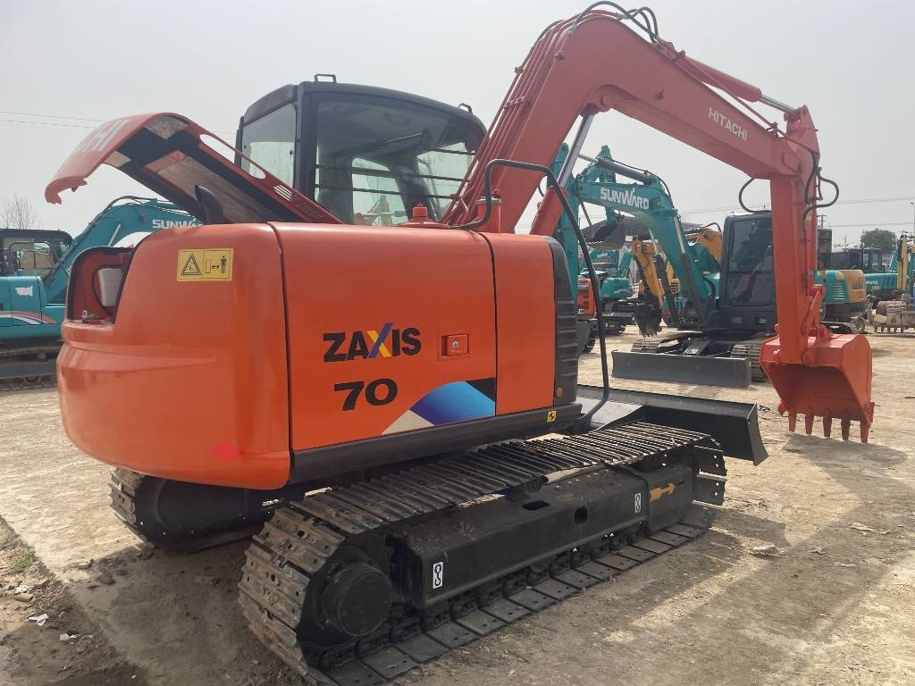 Hitachi ZX 70 - Pelle sur chenille: photos 4 Hitachi ZX 70 - Pelle sur chenille: photos 4