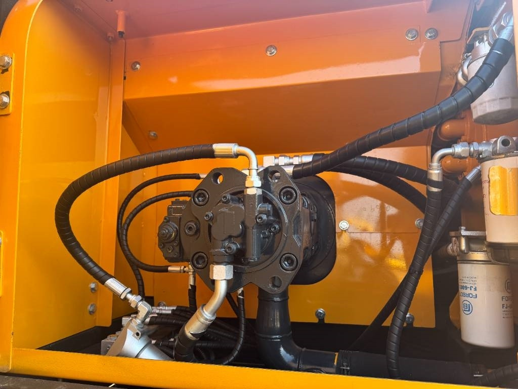 Crédit-bail Hyundai HX 220  Hyundai HX 220: photos 6