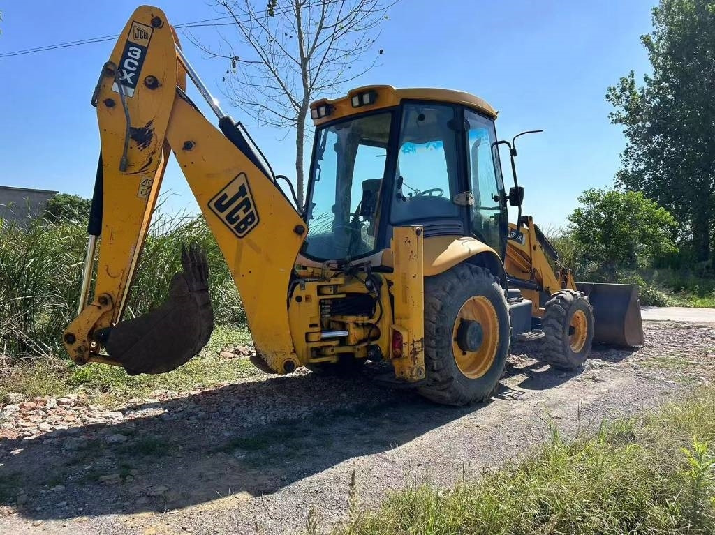 JCB 3 CX - Tractopelle: photos 3 JCB 3 CX - Tractopelle: photos 3