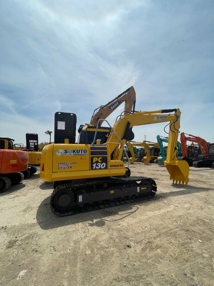 Komatsu PC 130 - Pelle sur chenille: photos 2 Komatsu PC 130 - Pelle sur chenille: photos 2