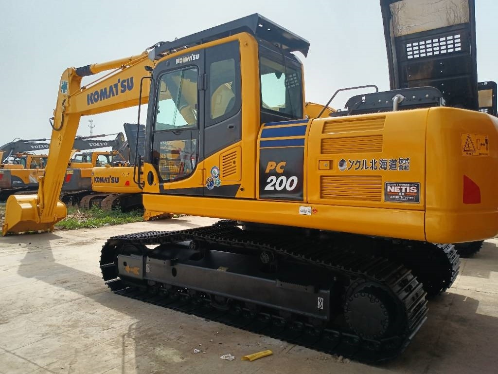 Komatsu PC 200 8N - Pelle sur chenille: photos 4 Komatsu PC 200 8N - Pelle sur chenille: photos 4