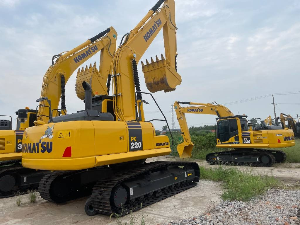 Komatsu PC 220 - Pelle sur chenille: photos 1 Komatsu PC 220 - Pelle sur chenille: photos 1