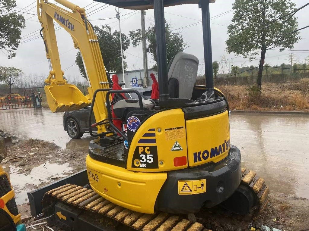 Komatsu PC 35 - Mini pelle: photos 4 Komatsu PC 35 - Mini pelle: photos 4