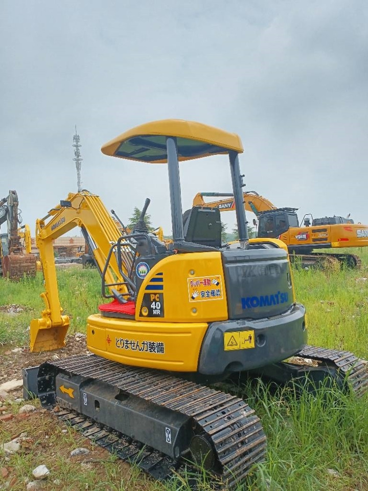 Komatsu PC 40 - Mini pelle: photos 1 Komatsu PC 40 - Mini pelle: photos 1