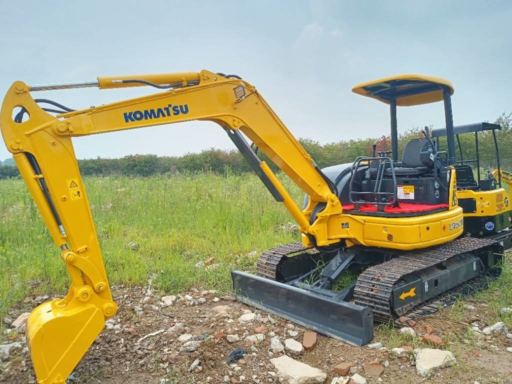 Komatsu PC 40 - Mini pelle: photos 3 Komatsu PC 40 - Mini pelle: photos 3