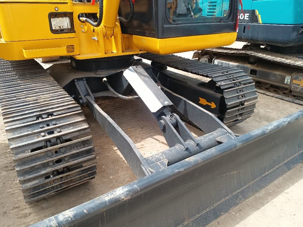 Komatsu PC 60 - Pelle sur chenille: photos 4 Komatsu PC 60 - Pelle sur chenille: photos 4