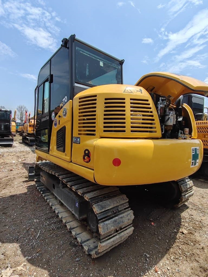Komatsu PC 70 - Pelle sur chenille: photos 2 Komatsu PC 70 - Pelle sur chenille: photos 2