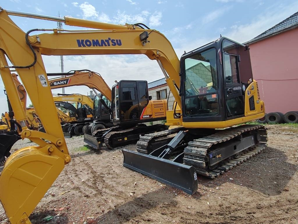 Komatsu PC 70 - Pelle sur chenille: photos 5 Komatsu PC 70 - Pelle sur chenille: photos 5