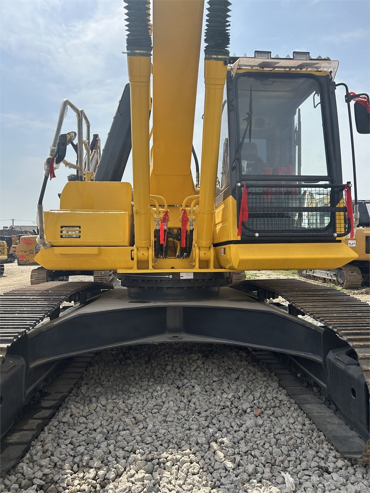 Komatsu PC240 - Pelle sur chenille: photos 4 Komatsu PC240 - Pelle sur chenille: photos 4
