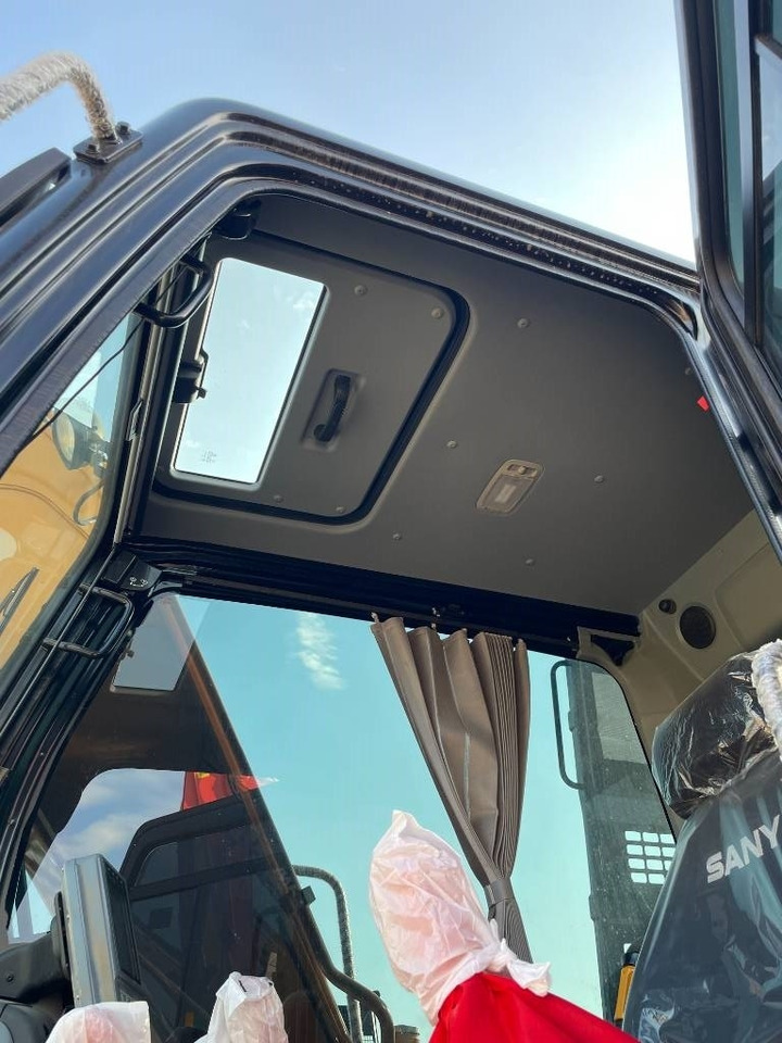 Sany SY 135 C - Pelle sur chenille: photos 3 Sany SY 135 C - Pelle sur chenille: photos 3