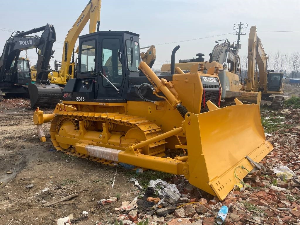 Shantui SD 16 - Bulldozer: photos 4 Shantui SD 16 - Bulldozer: photos 4
