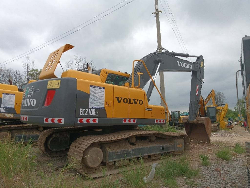 Volvo EC 210 B LC - Pelle sur chenille: photos 1 Volvo EC 210 B LC - Pelle sur chenille: photos 1