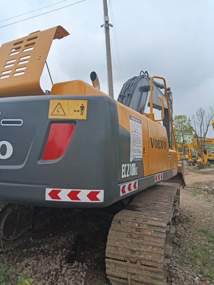 Volvo EC 210 - Pelle sur chenille: photos 5 Volvo EC 210 - Pelle sur chenille: photos 5