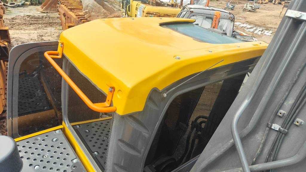 Volvo EC 290 - Pelle sur chenille: photos 5 Volvo EC 290 - Pelle sur chenille: photos 5