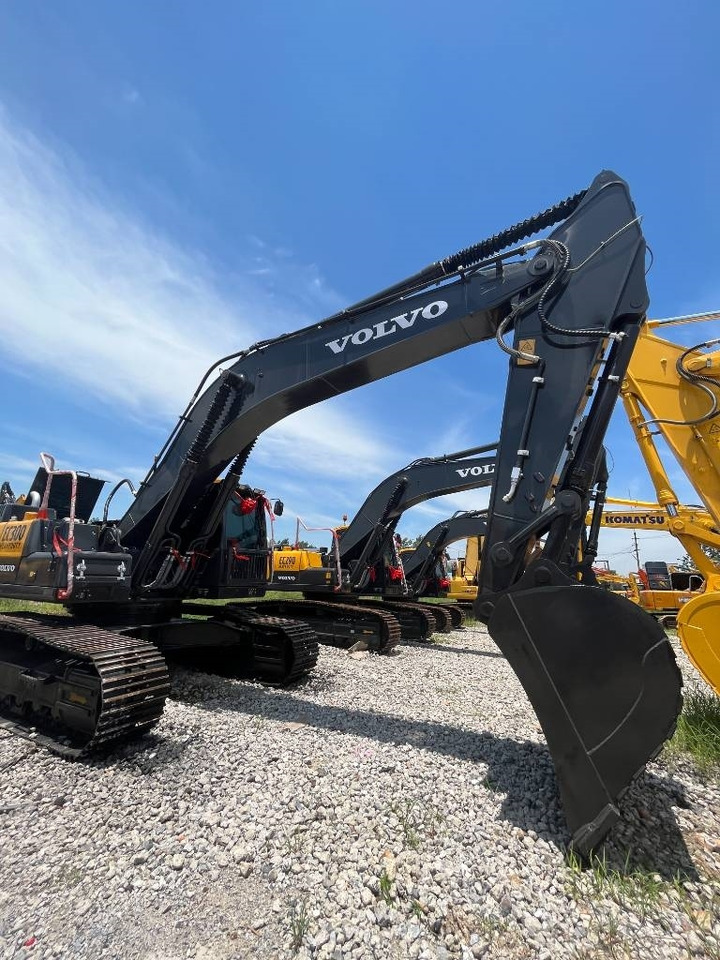 Volvo EC 300 - Pelle sur chenille: photos 2 Volvo EC 300 - Pelle sur chenille: photos 2