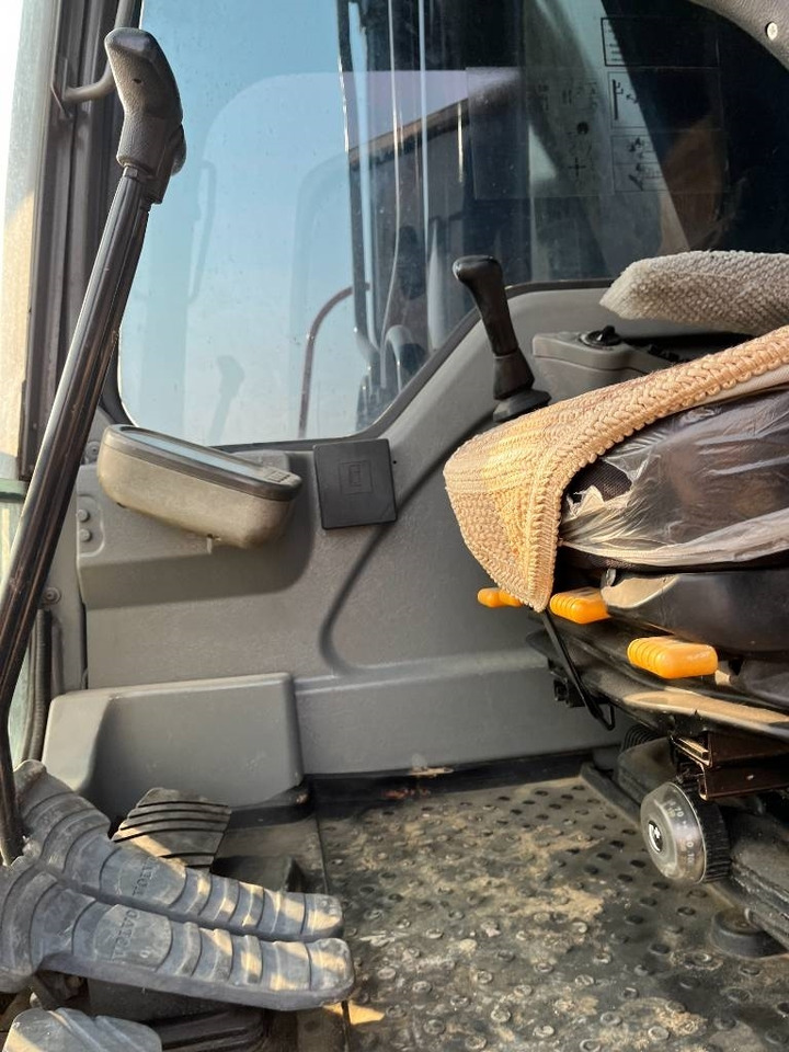 Volvo EC290 - Pelle sur chenille: photos 5 Volvo EC290 - Pelle sur chenille: photos 5