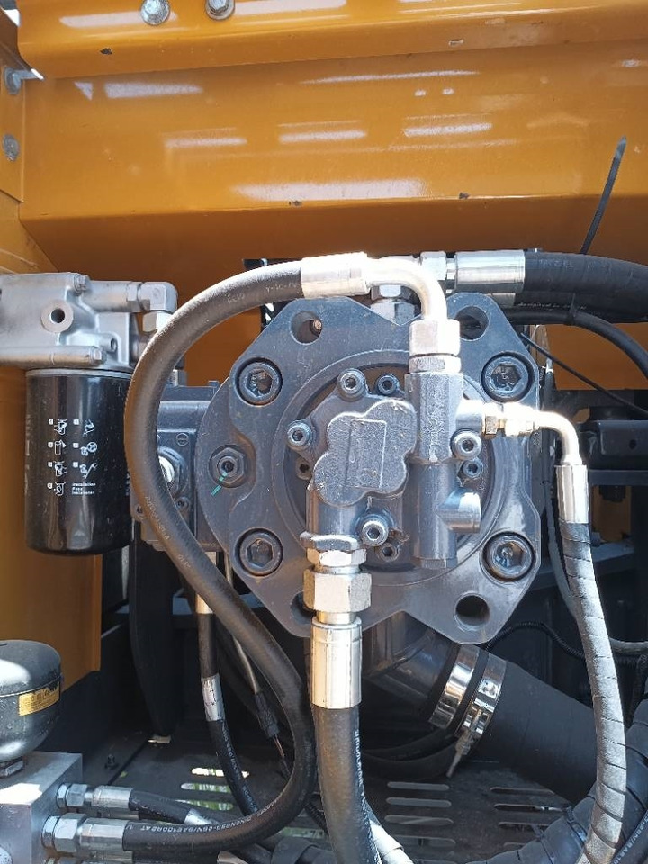 XCMG XE 215 DA - Pelle sur chenille: photos 5 XCMG XE 215 DA - Pelle sur chenille: photos 5