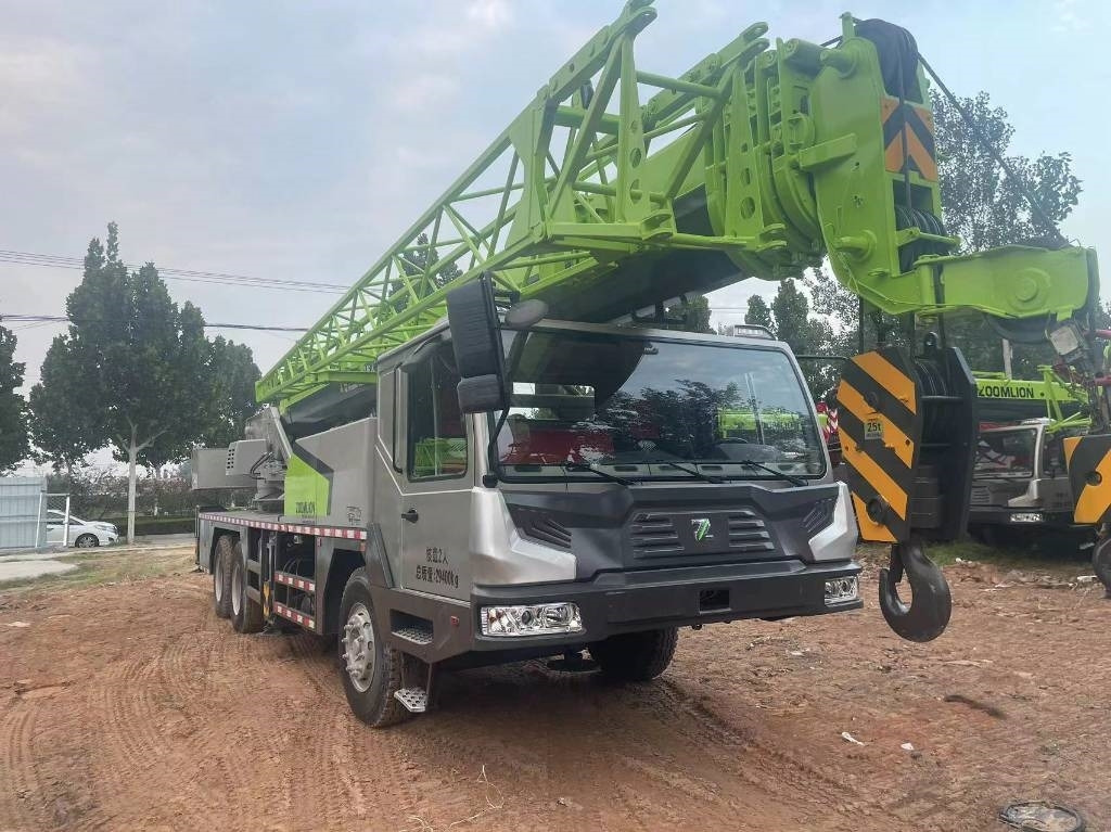 Zoomlion ZTC 500 V - Grue tout-terrain: photos 4 Zoomlion ZTC 500 V - Grue tout-terrain: photos 4