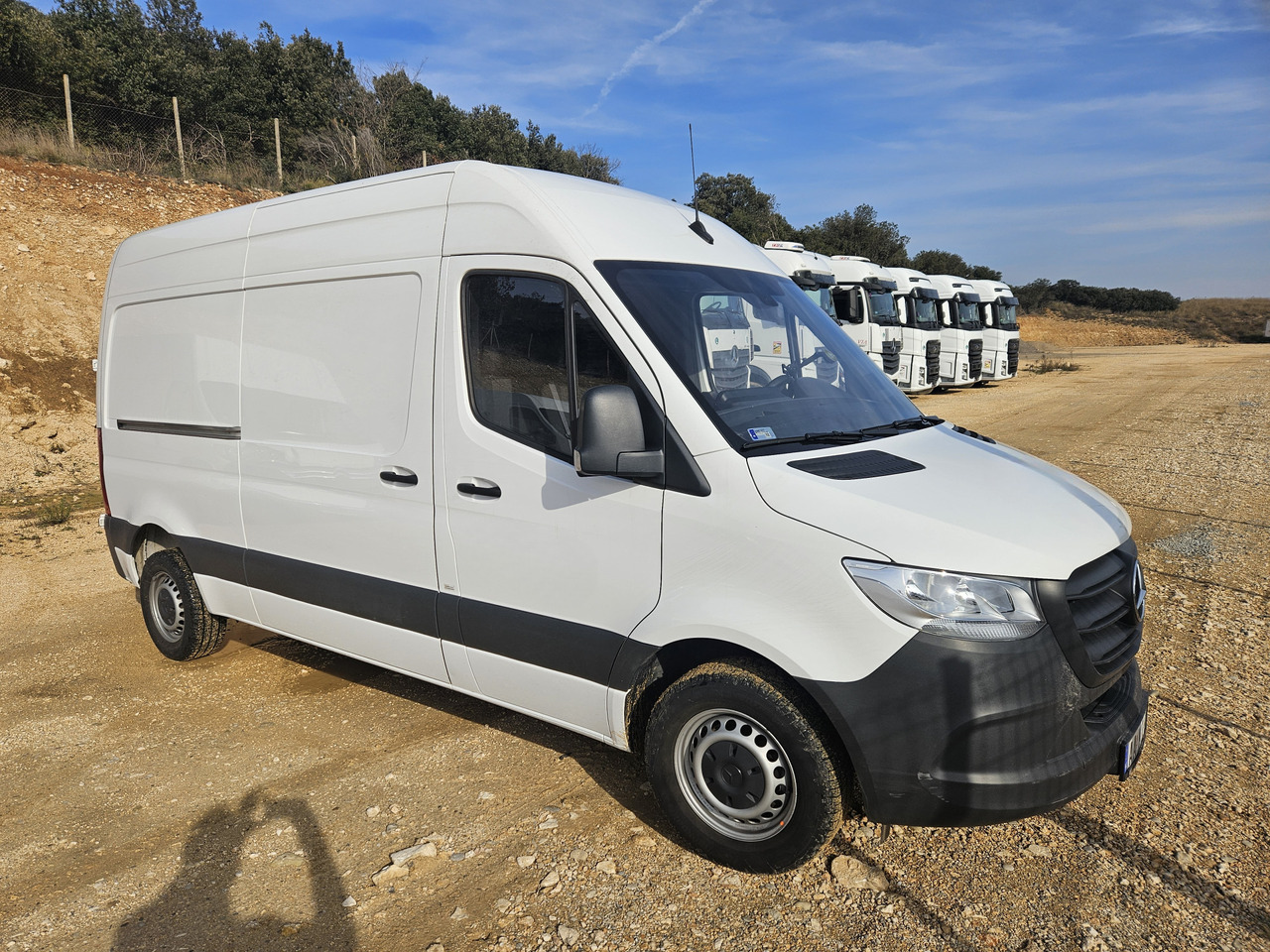 Mercedes-Benz Mercedes-Benz Sprinter L2H2 907 315 CDI - Fourgon: photos 1 Mercedes-Benz Mercedes-Benz Sprinter L2H2 907 315 CDI - Fourgon: photos 1