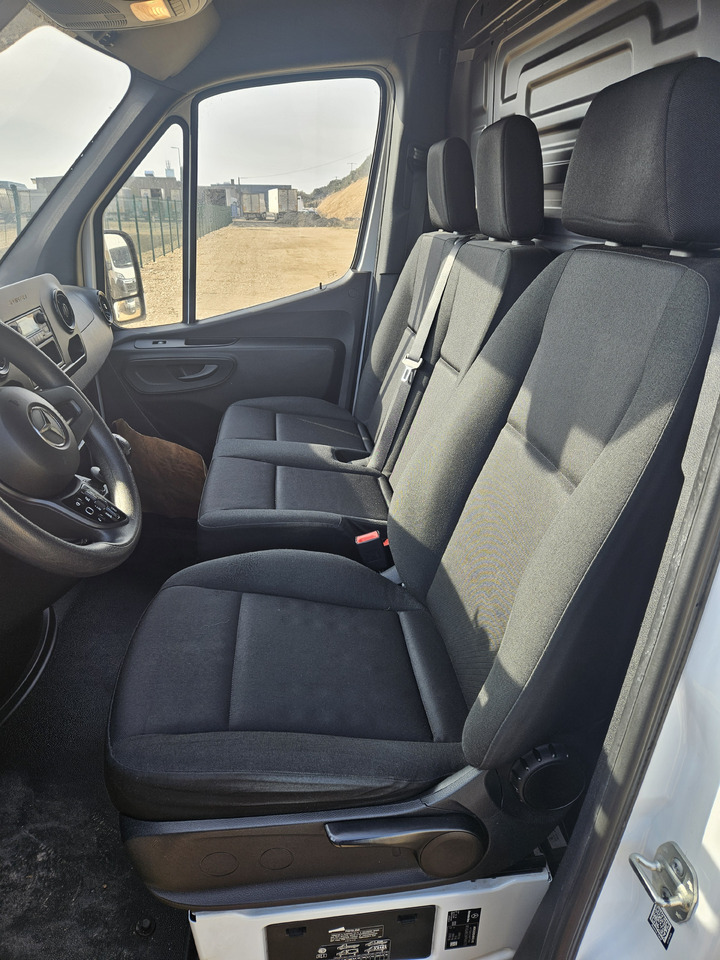 Mercedes-Benz Mercedes-Benz Sprinter L2H2 907 315 CDI - Fourgon: photos 5 Mercedes-Benz Mercedes-Benz Sprinter L2H2 907 315 CDI - Fourgon: photos 5