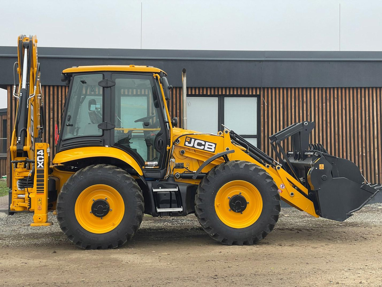 JCB 4CX, PRO, AEC - Tractopelle: photos 1 JCB 4CX, PRO, AEC - Tractopelle: photos 1