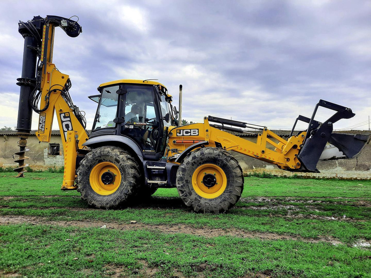 JCB 4CX, Vrtná súprava, Traktobager - Tractopelle: photos 1 JCB 4CX, Vrtná súprava, Traktobager - Tractopelle: photos 1