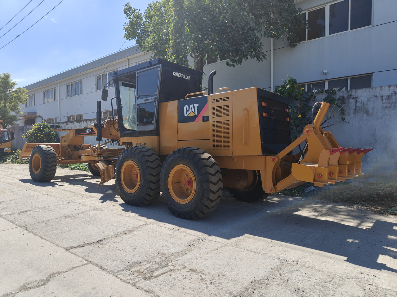CATERPILLAR 140h with blade used cat motor grader 140k 140h 140g - Niveleuse: photos 2 CATERPILLAR 140h with blade used cat motor grader 140k 140h 140g - Niveleuse: photos 2