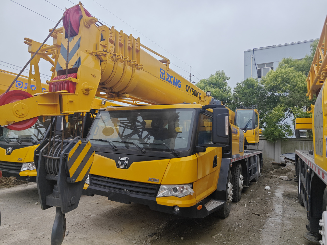 XCMG QY50KC Used truck crane XCMG XCT50 50ton - Niveleuse: photos 1 XCMG QY50KC Used truck crane XCMG XCT50 50ton - Niveleuse: photos 1