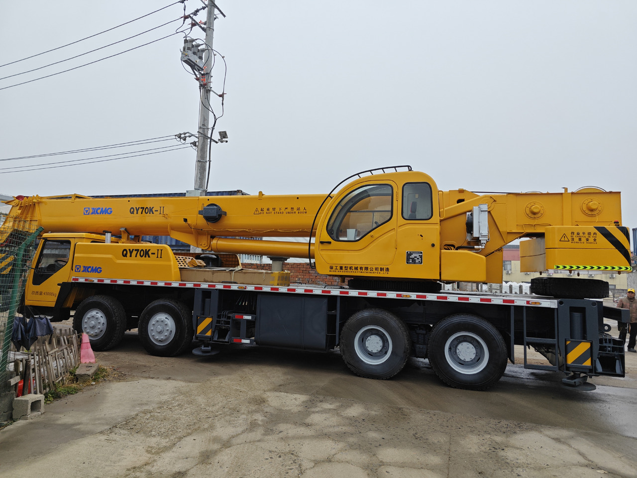 XCMG QY70K QY70K-II - Grue mobile: photos 1 XCMG QY70K QY70K-II - Grue mobile: photos 1