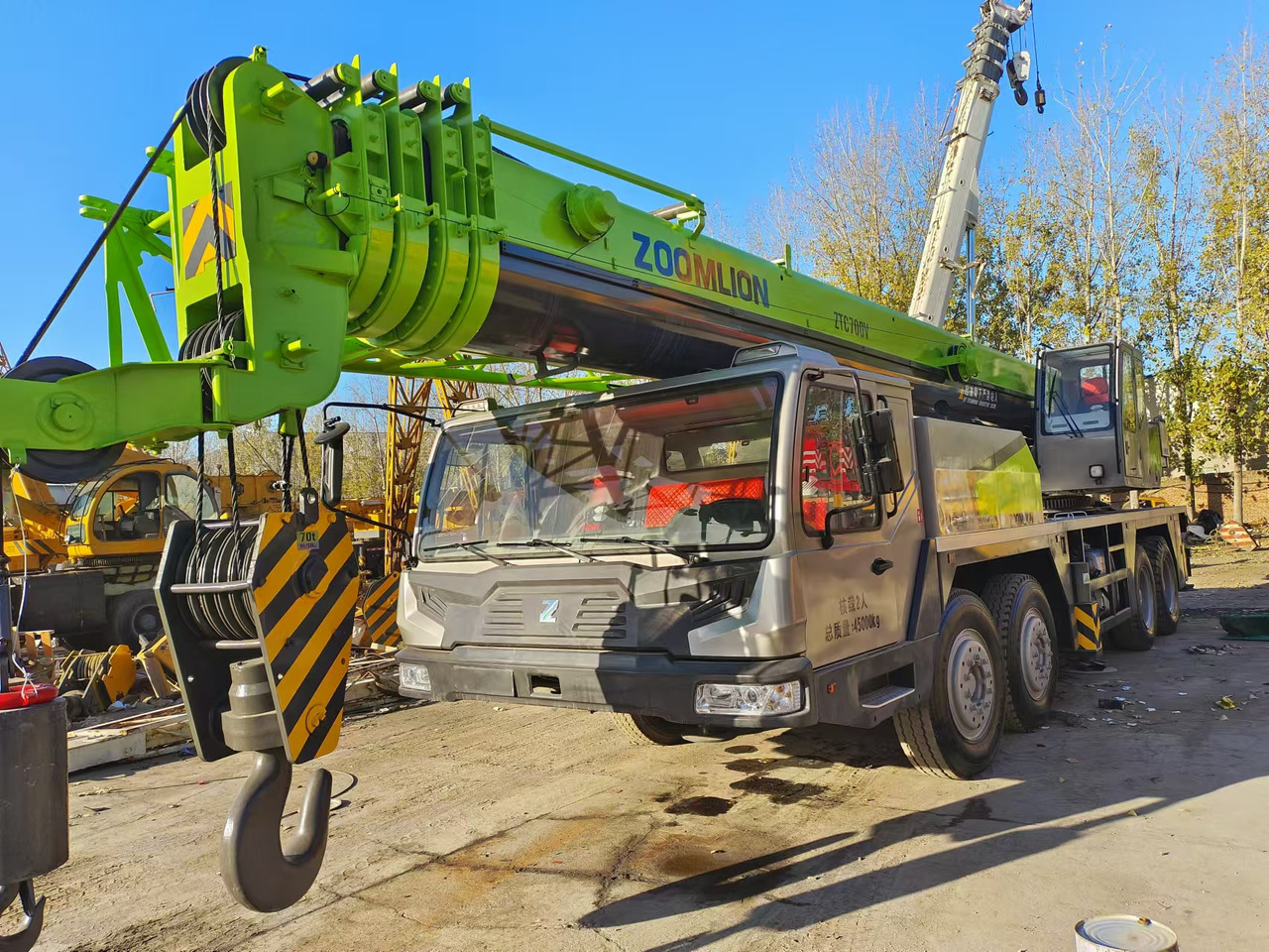 Zoomlion ZTC700V - Grue mobile: photos 1 Zoomlion ZTC700V - Grue mobile: photos 1