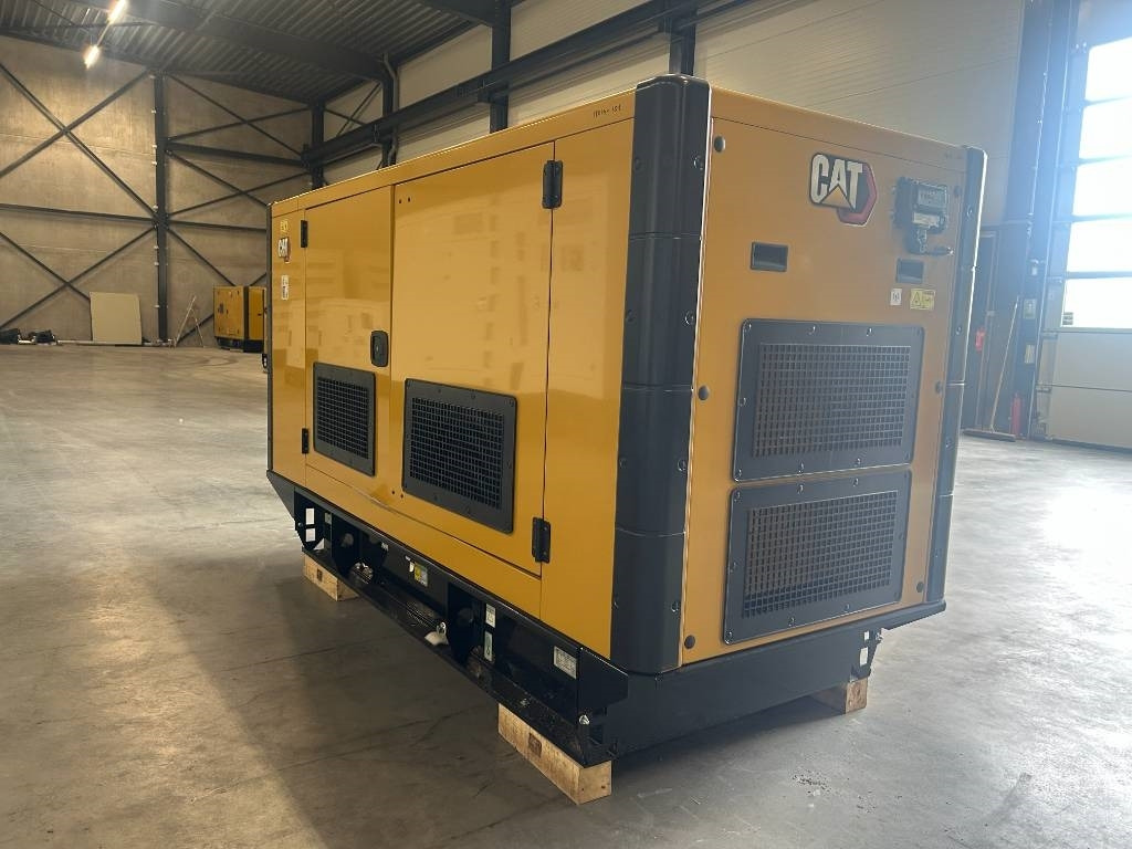 CAT DE110E2 - 110 kVA Generator - DPX-18014 - Groupe électrogène: photos 4 CAT DE110E2 - 110 kVA Generator - DPX-18014 - Groupe électrogène: photos 4