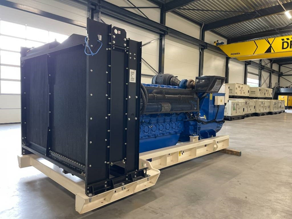 FG Wilson P1250-1 - 1250 kVA Surplus Genset - DPX-25089 - Groupe électrogène: photos 4 FG Wilson P1250-1 - 1250 kVA Surplus Genset - DPX-25089 - Groupe électrogène: photos 4