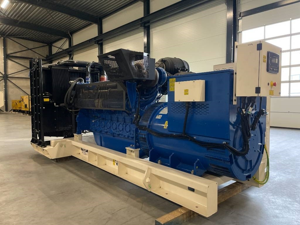 FG Wilson P1250-1 - 1250 kVA Surplus Genset - DPX-25089 - Groupe électrogène: photos 3 FG Wilson P1250-1 - 1250 kVA Surplus Genset - DPX-25089 - Groupe électrogène: photos 3