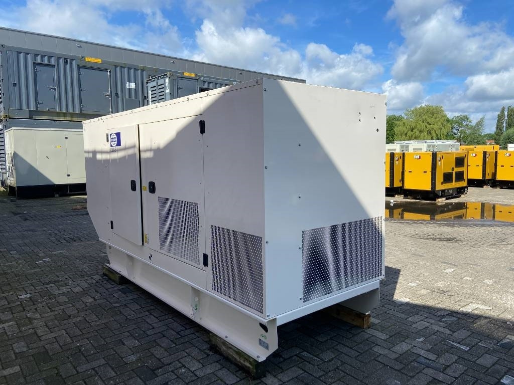 FG Wilson P300-5 - 300 kVA Genset - DPX-16015 - Groupe électrogène: photos 2 FG Wilson P300-5 - 300 kVA Genset - DPX-16015 - Groupe électrogène: photos 2