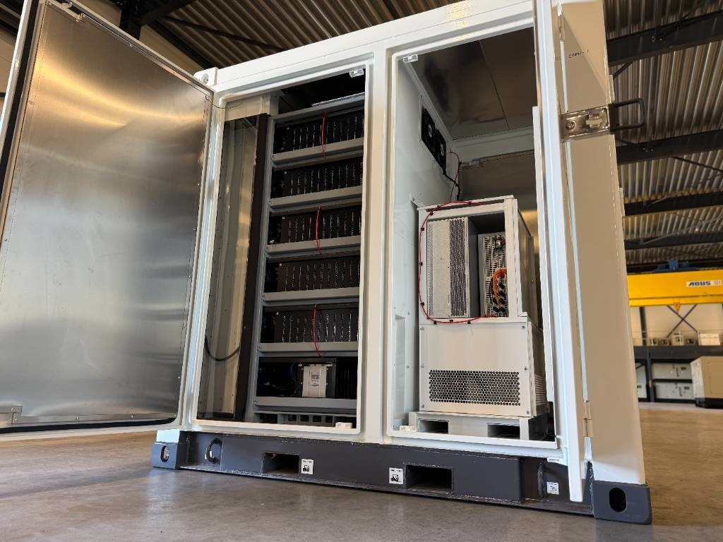 Groupe électrogène neuf PES100 Hybrid Energy System - 125 kVA - 115.2 kWh: photos 13 Groupe électrogène neuf PES100 Hybrid Energy System - 125 kVA - 115.2 kWh: photos 13