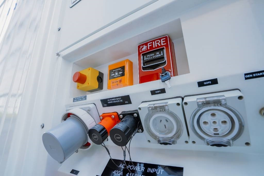 Groupe électrogène neuf PES300 Hybrid Energy System - 300 kVA - 345.6 kWh: photos 8