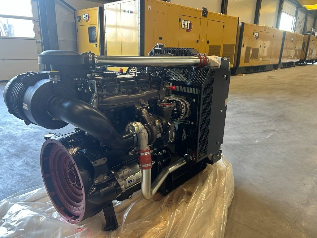 Perkins 1104D-44TA - Diesel Engine - New - DPX-25088 - Moteur pour Engins de chantier: photos 2 Perkins 1104D-44TA - Diesel Engine - New - DPX-25088 - Moteur pour Engins de chantier: photos 2