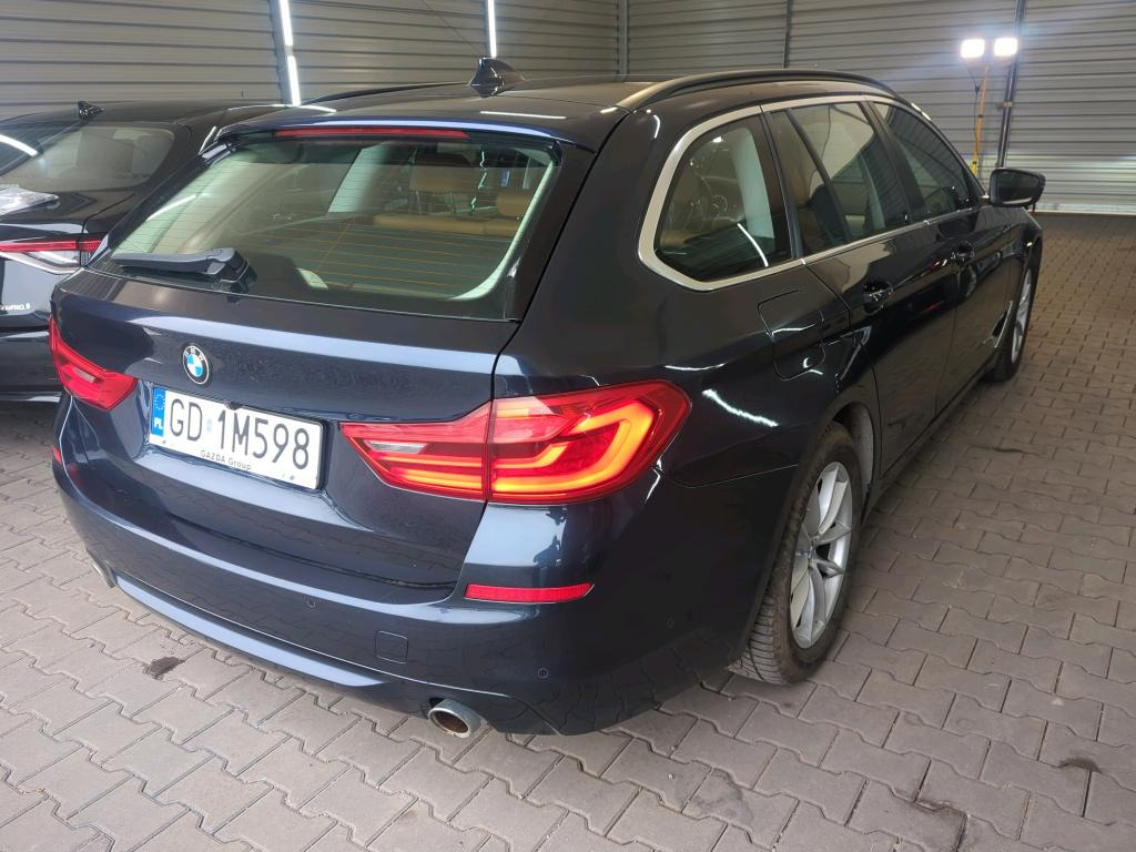 BMW 520D KOMBI - Voiture: photos 4 BMW 520D KOMBI - Voiture: photos 4