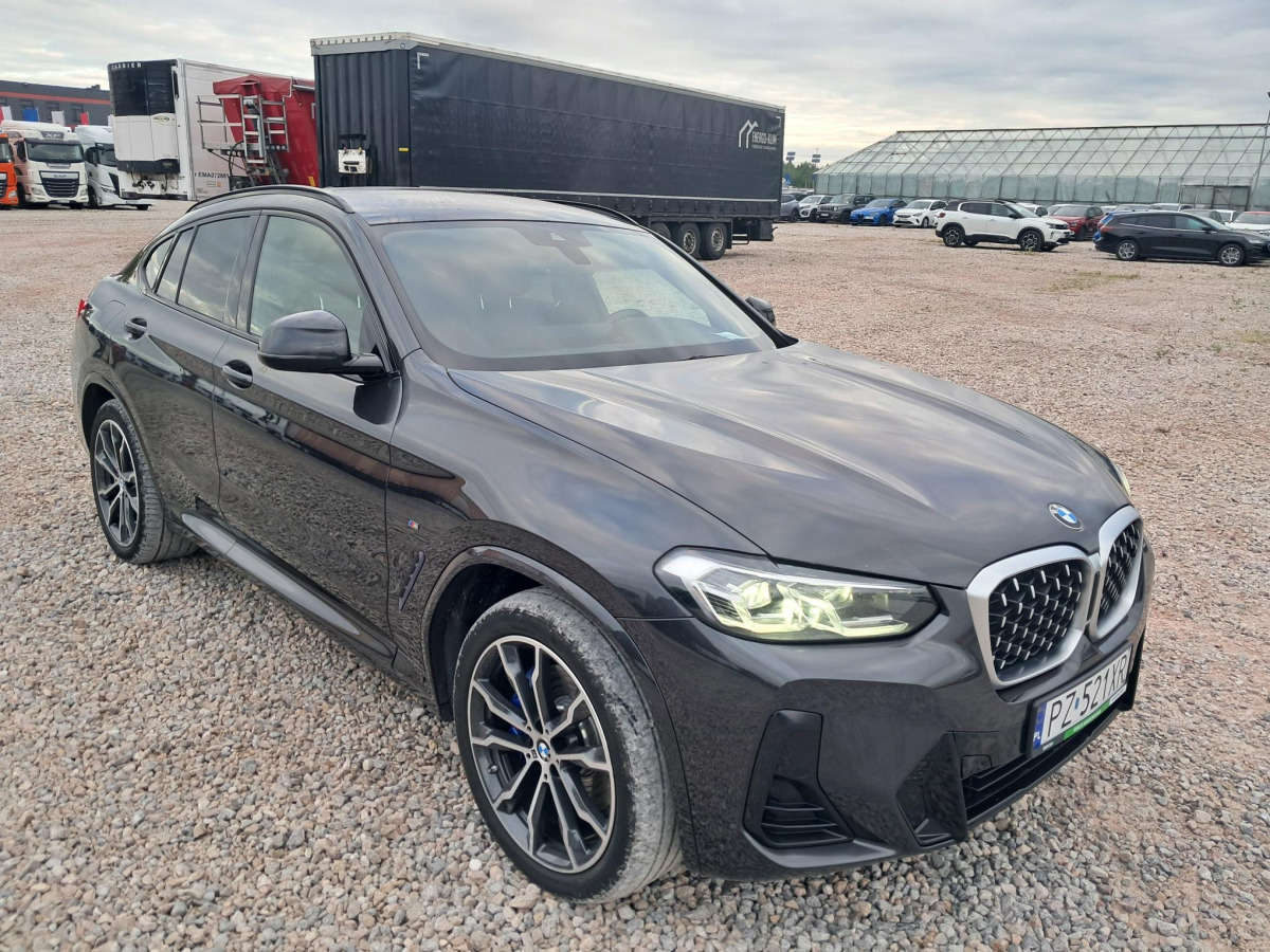 BMW X4 XDRIVE30D SUV - SUV: photos 1 BMW X4 XDRIVE30D SUV - SUV: photos 1