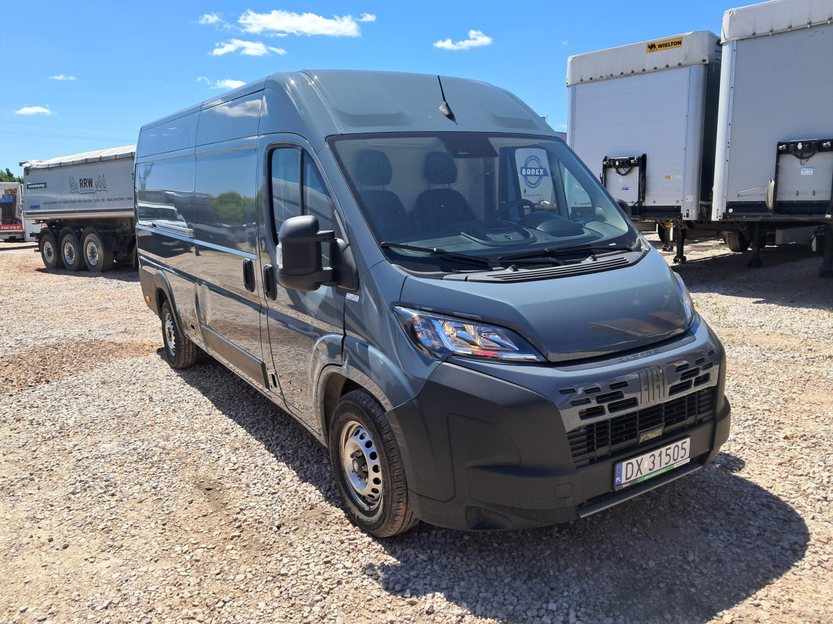 FIAT DUCATO FURGON BLASZAK - Fourgon utilitaire: photos 1 FIAT DUCATO FURGON BLASZAK - Fourgon utilitaire: photos 1