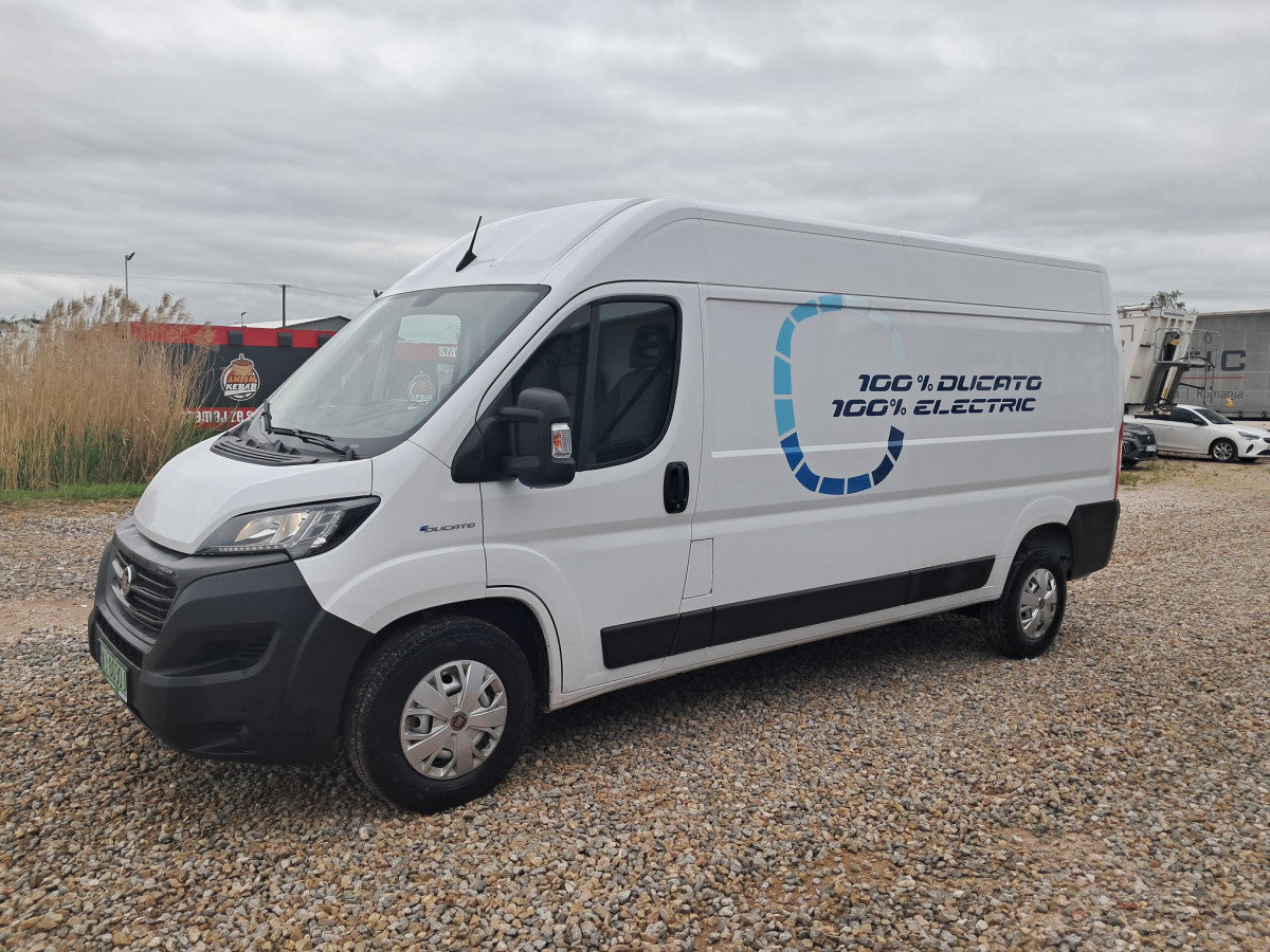 FIAT DUCATO FURGON BLASZAK - Fourgon utilitaire, Utilitaire électrique: photos 2 FIAT DUCATO FURGON BLASZAK - Fourgon utilitaire, Utilitaire électrique: photos 2